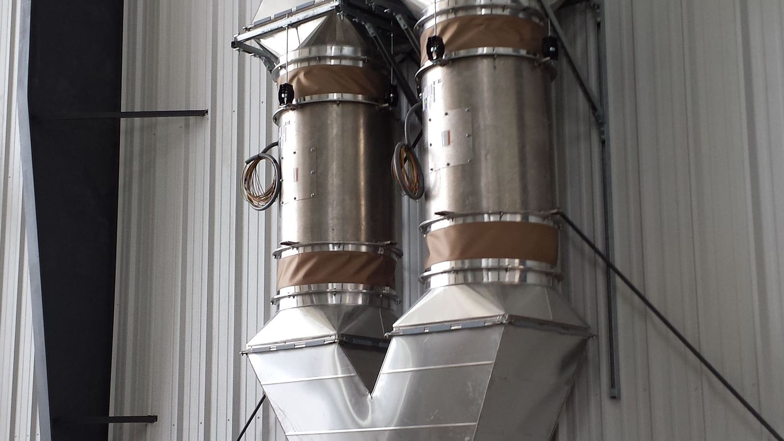 Heavy Industrial supporting mechanical service image